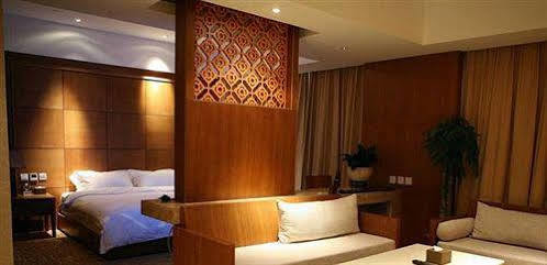 Zhengzhou Grenada Hotel Bagian luar foto
